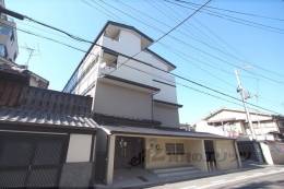 レオパレス府庁前外観写真