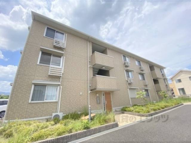 レークタウンＢ棟外観写真1
