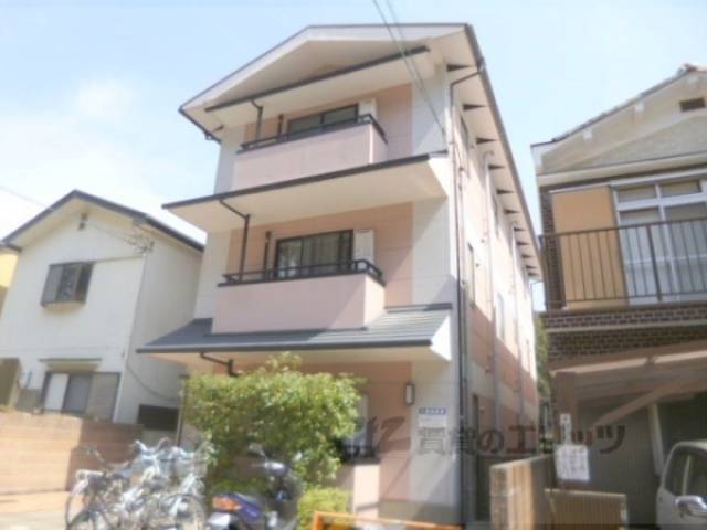 ハイツ二軒茶屋外観写真1