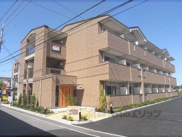 アルカンシェル外観写真1