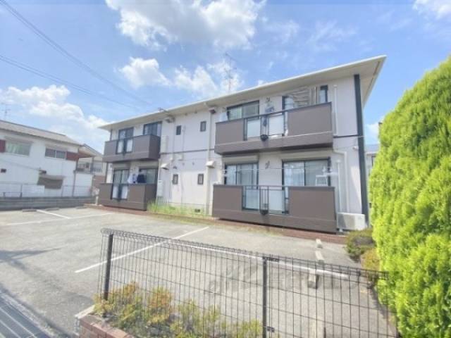 ファミール中Ｂ棟外観写真2