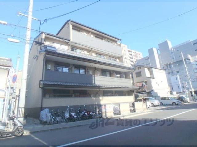 フラッティ堀川高辻外観写真1