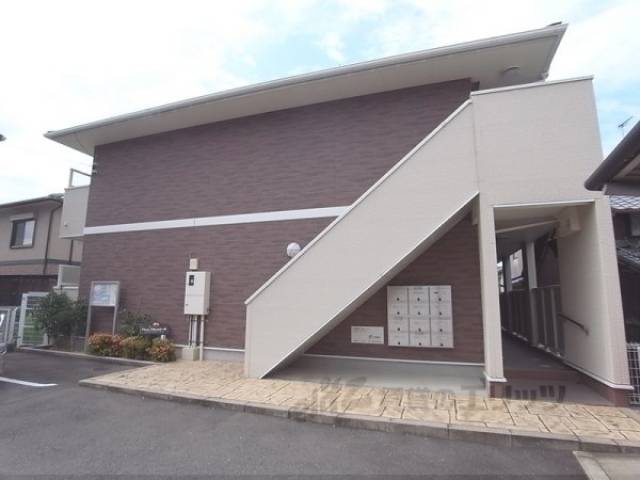 カーサ・プラシードＵ外観写真1