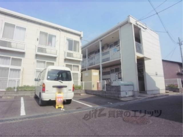 レオパレスすみれ外観写真3