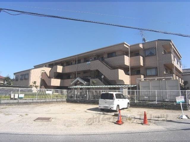 アカンサス弐番館外観写真1