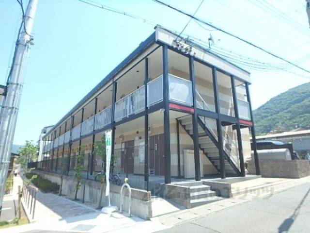 レオパレス大宅外観写真1