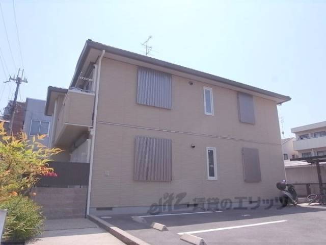 エスト御所ノ内外観写真1