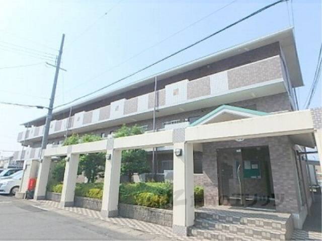 ファミーユ南高田外観写真1