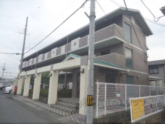 ファミーユ南高田外観写真3