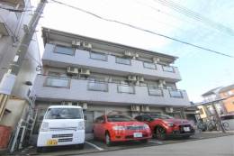 衣笠ホワイトハイム外観写真