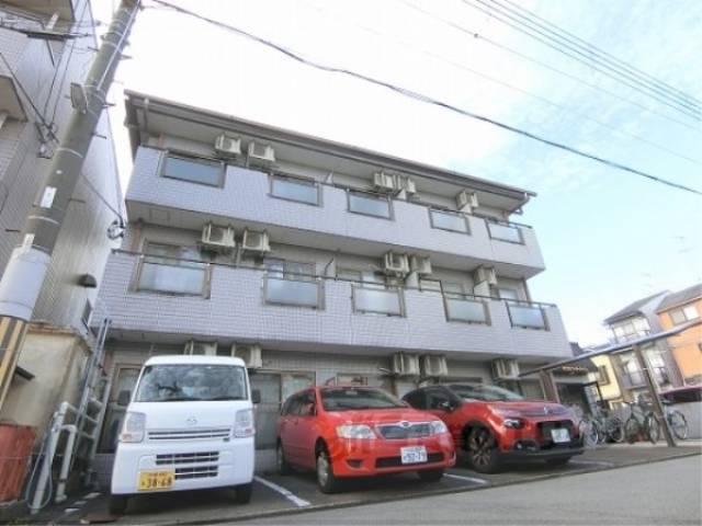 衣笠ホワイトハイム外観写真1