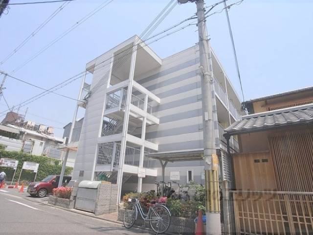 レオパレスタウンディ外観写真2