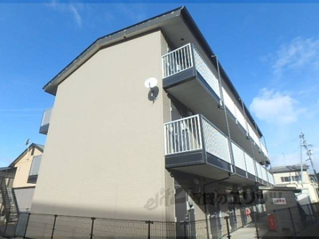 レオパレス深草外観写真3