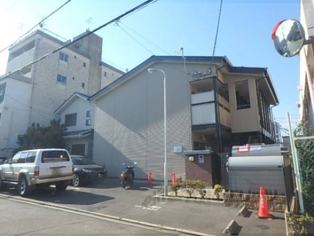 レオパレスシュン外観写真1