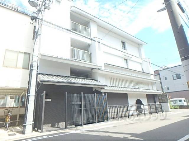 プラネシア烏丸御池外観写真2