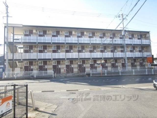 レオパレスＲａｃｏｏｎＤ５外観写真3