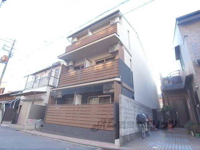 グレース白梅町外観写真1