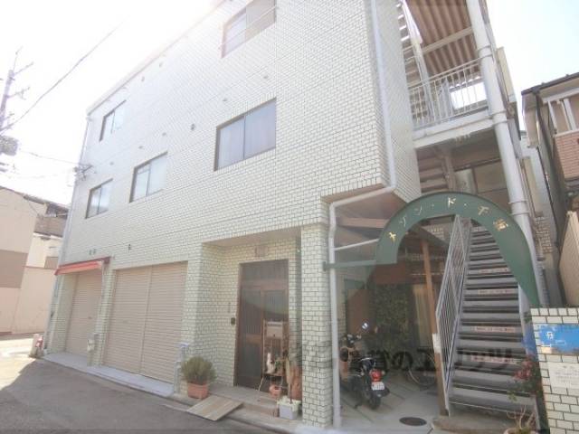 メゾン・ド・千坂外観写真1