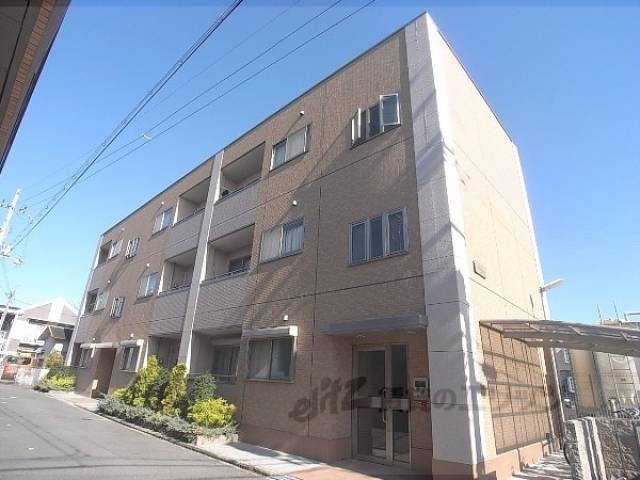 ミスティカナガムラ外観写真1
