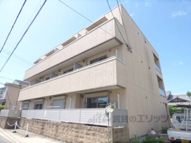 コスミオン長岡京外観写真2