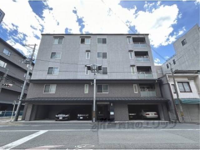 エターナル高辻外観写真1