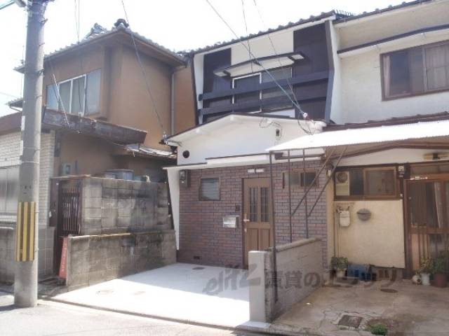 貸家外観写真1