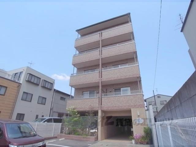 ＯＵＥＳＴ　ＤＵＳＯＬＥＩＬ外観写真1