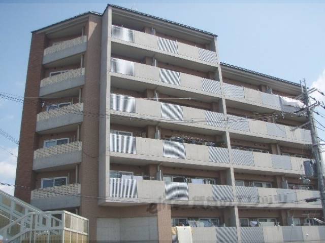 マンション桂外観写真1