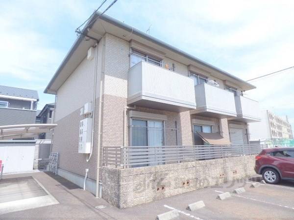 064596の外観写真