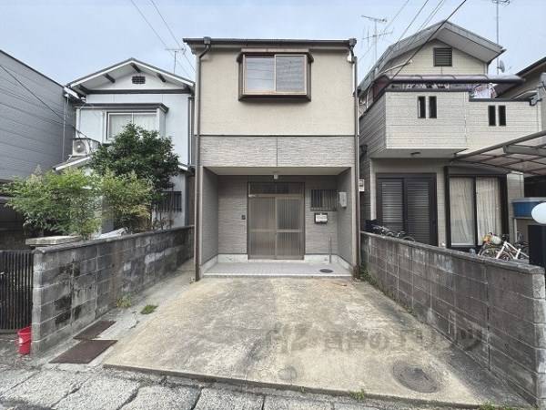 064927の外観写真