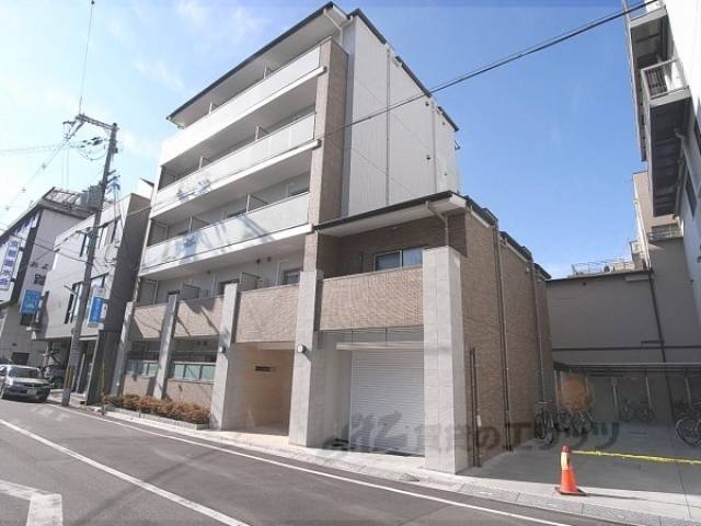 ラッジングハウス蘭フォー外観写真1