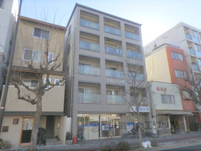 グランヒル下鴨外観写真2