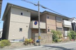 ロイヤルホーク外観写真