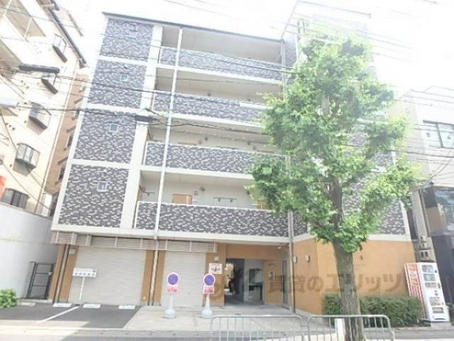 セラヴィ新丸太町外観写真2