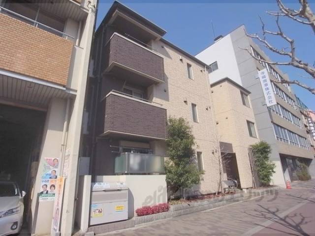 シャーメゾン堀川外観写真2