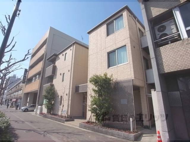 シャーメゾン堀川外観写真3