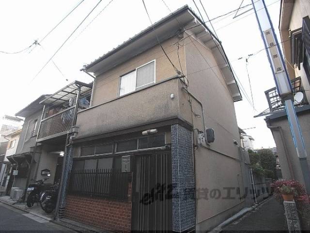 貸家外観写真1