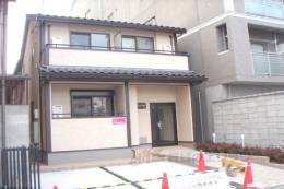 フォレストメゾン知恩院前外観写真