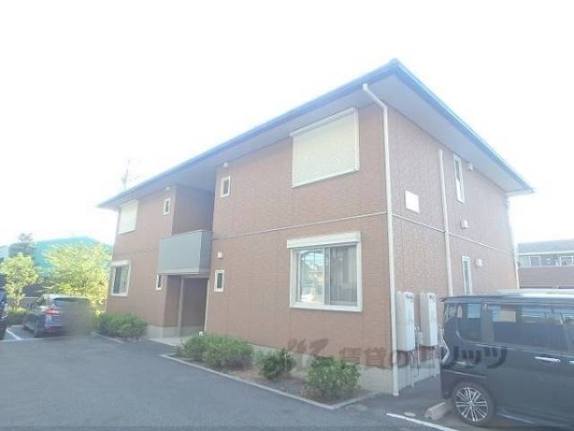 シャーメゾンリーリエＥ棟外観写真1