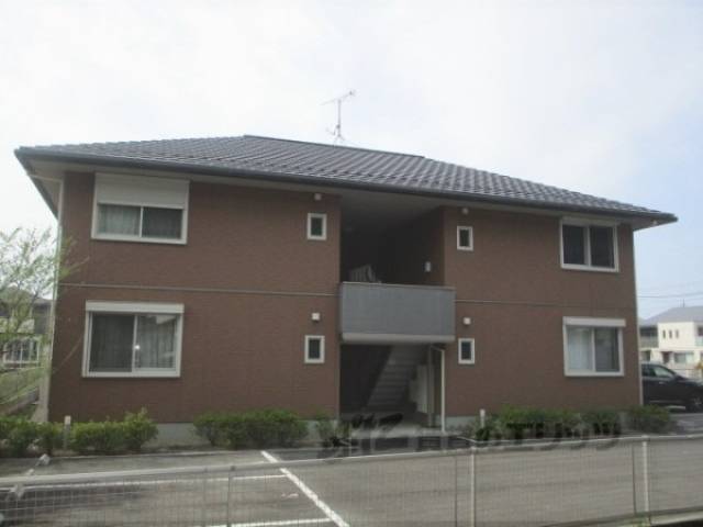 シャーメゾンリーリエＥ棟外観写真3