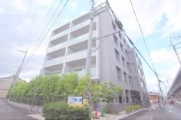 ＤＥ　ＥＳＴＲＥＬＬＡＳ外観写真