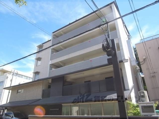 ＮＯＲＴＨ　ＳＩＤＥ　１　東館外観写真1