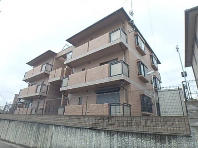 Ｃ’ＥＳＴ　ＬＡ　ＶＩＥ外観写真3