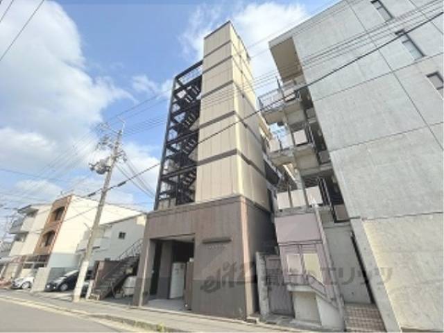 シェルブリュー西院外観写真2