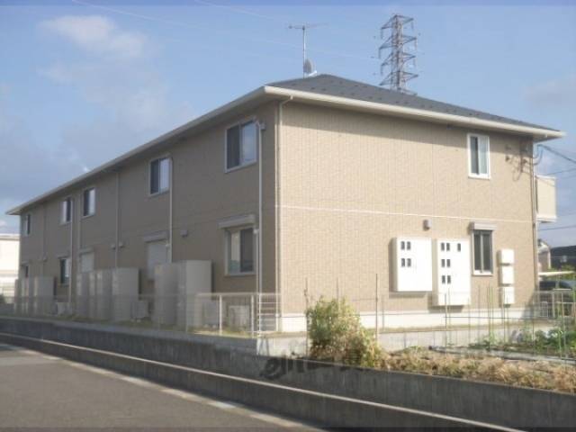 ファミールメゾン外観写真3