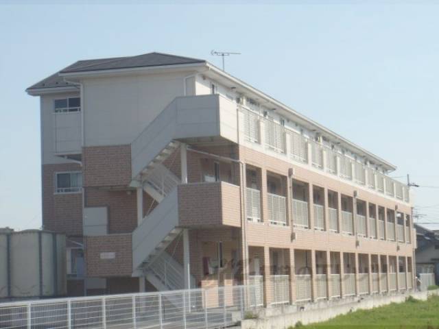 メゾン・ド・メグ外観写真1