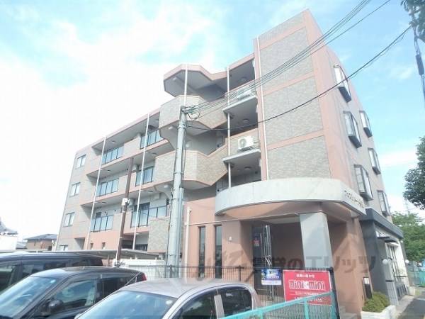 068251の外観写真