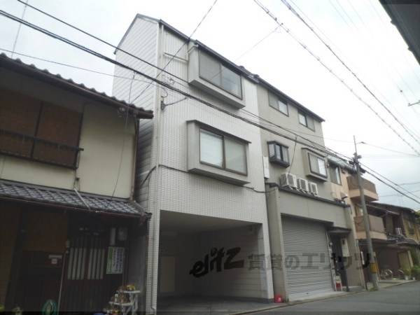 068354の外観写真