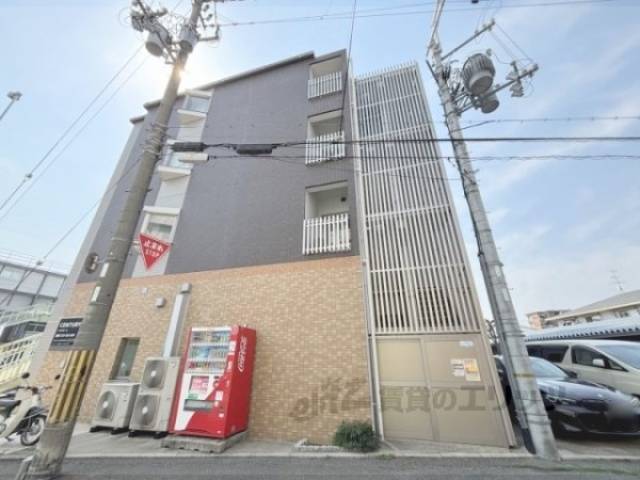 ソレイユ深草外観写真2