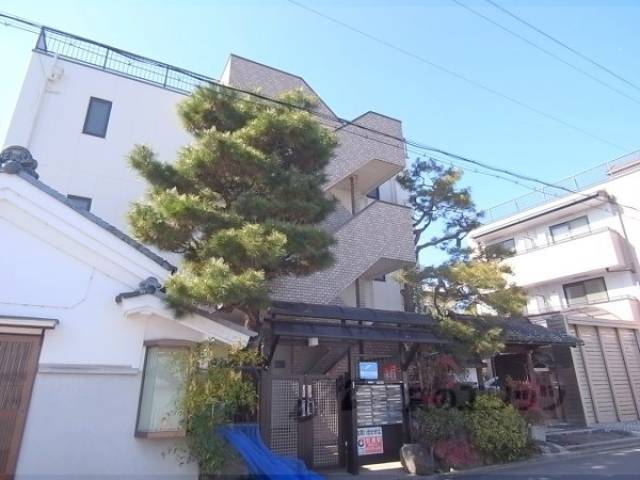 小華マンション外観写真1